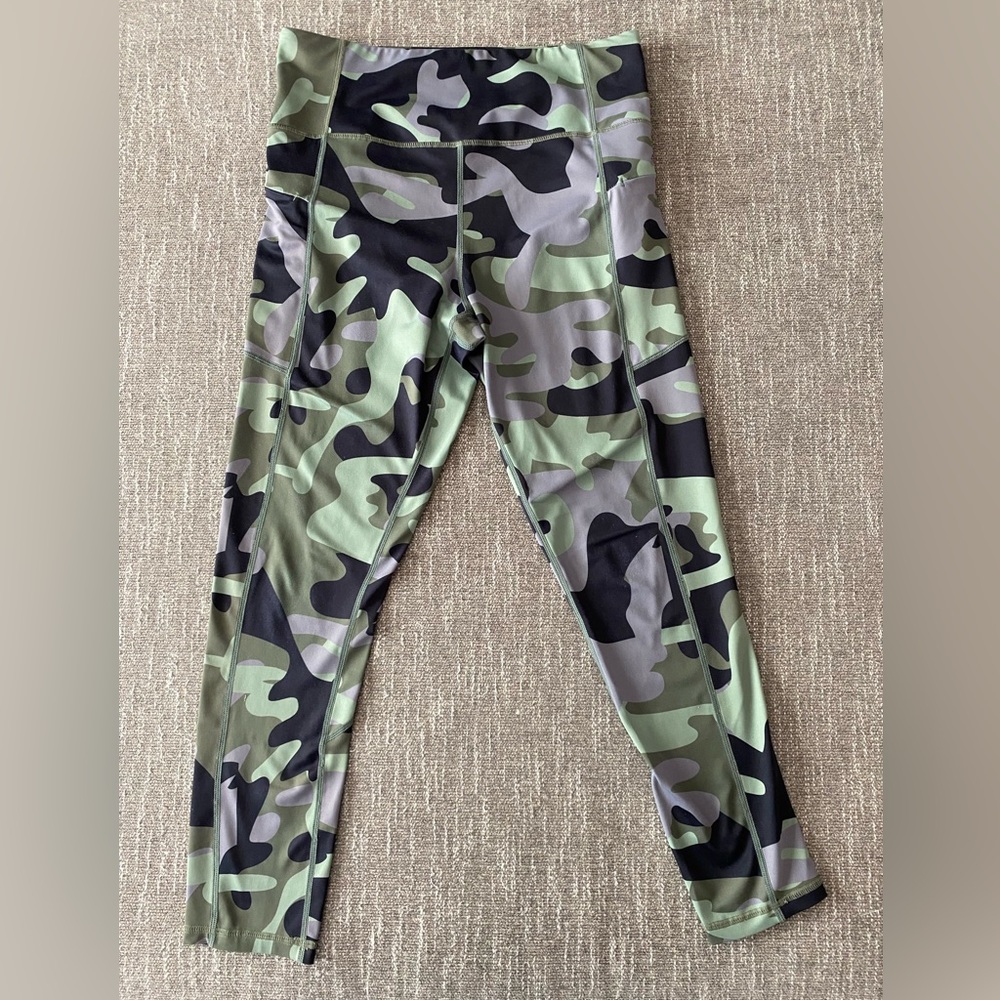 ZYIA Active Green Camo Light and Tight Legging